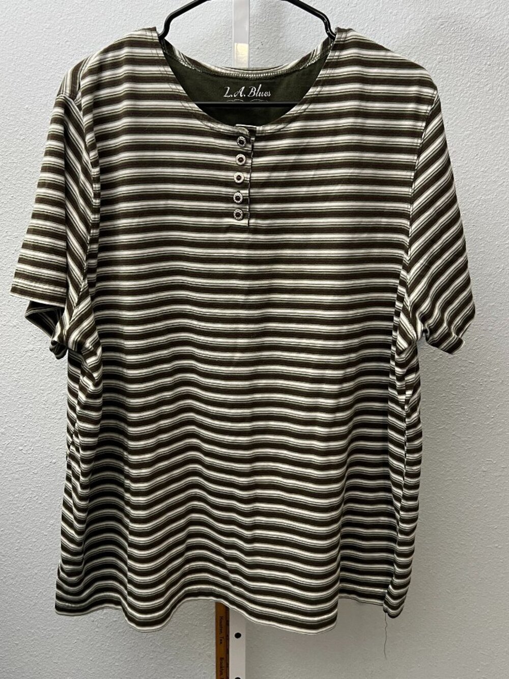 L.A. Blues Army Green & White Striped Short Sleeve Henley Shirt SZ 26/28